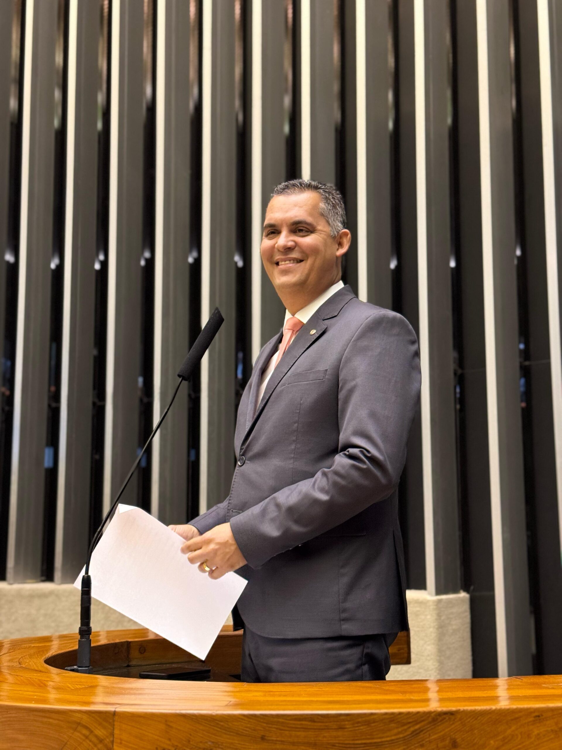 Leia mais sobre o artigo Gilson Daniel já destinou mais de R$ 313 milhões em recursos para o Espírito Santo em menos de três anos de mandato