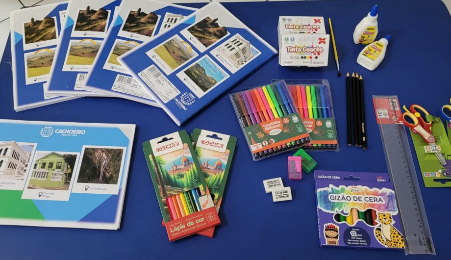 Leia mais sobre o artigo Prefeitura realiza entrega de mais de 20 mil kits escolares para alunos da rede municipal