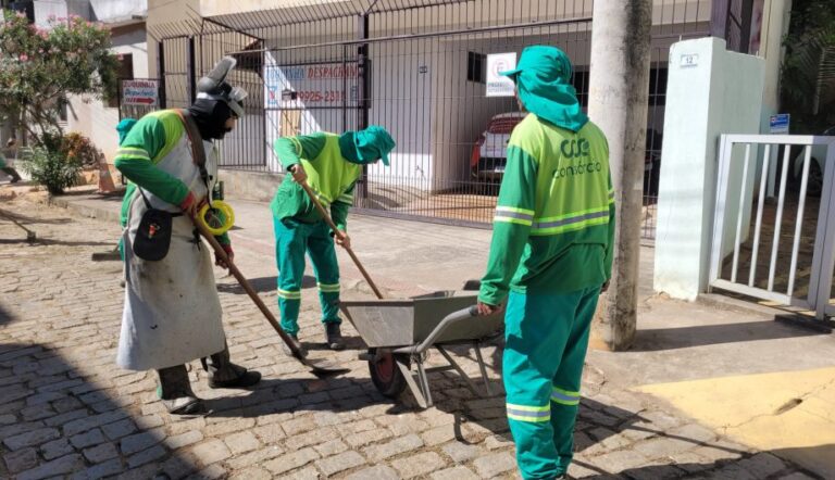 Prefeitura intensifica ações de limpeza no bairro Gilberto Machado