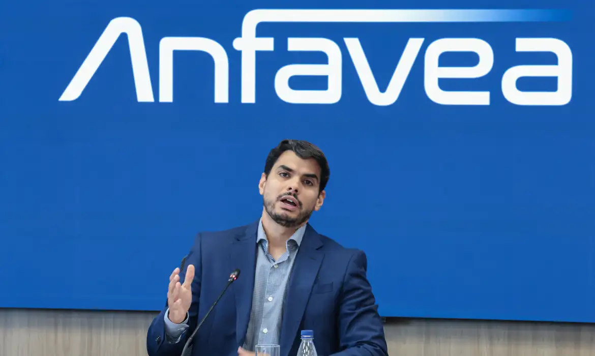 Leia mais sobre o artigo Venda de veículos cresce 8,6% em fevereiro, diz ANFAVEA