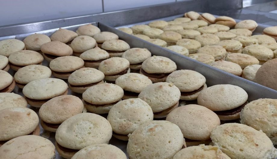 Leia mais sobre o artigo Banco de Alimentos participa do Casamento Comunitário com produção de kits especiais para os noivos