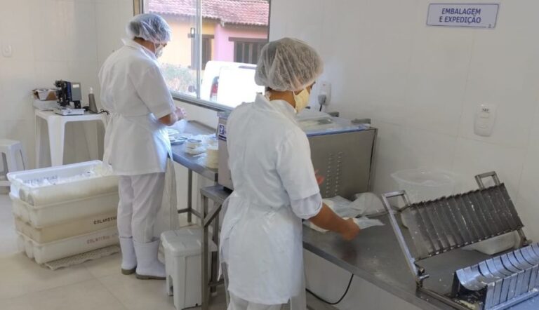 Cachoeiro promove curso obrigatório para agroindústrias