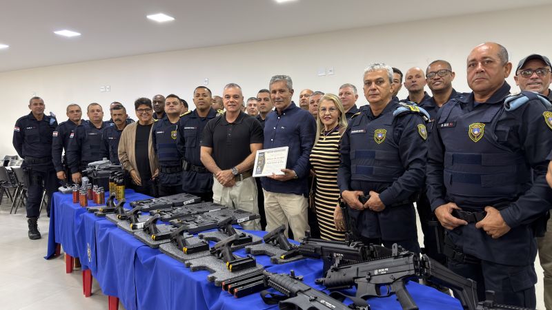 Leia mais sobre o artigo Cerimônia marca armamento da Guarda Civil Municipal de Presidente Kennedy