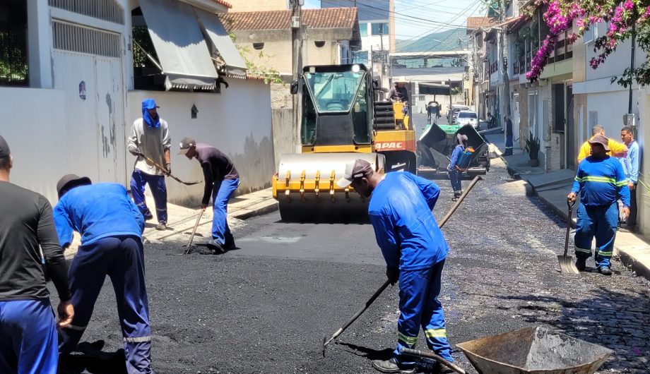 Leia mais sobre o artigo Pacote de asfaltamento chega ao bairro Santa Cecília